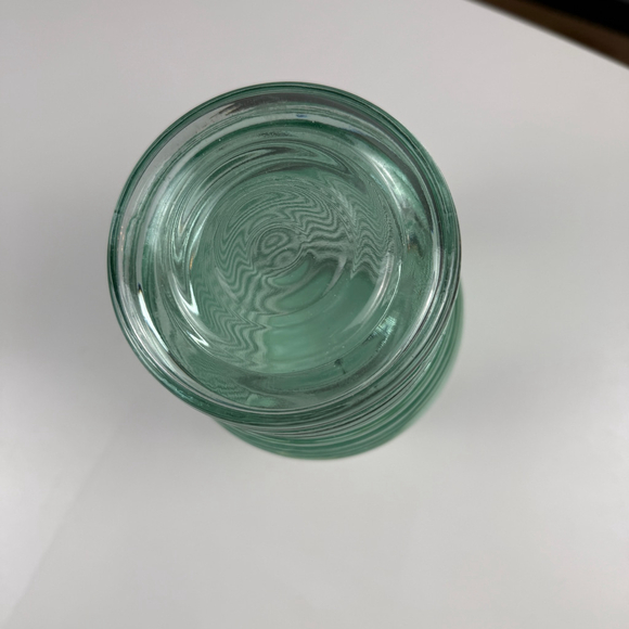 Unbranded Green Glass Ribbed Jar with lid made in Canada - Picture 5 of 12
